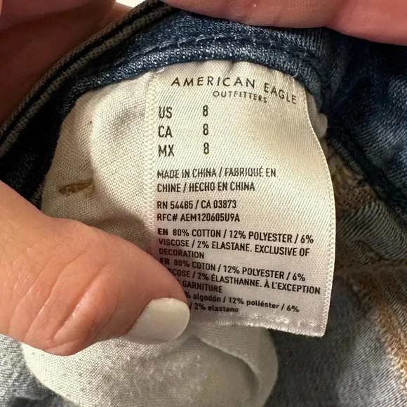 AMERICAN EAGLE Women’s Distressed Stretchy Curvy Hi-Rise Shortie Shorts Size 8 - Picture 6 of 14